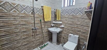 Stunning Family, Mirpur House