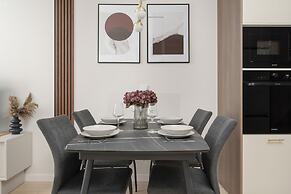 Wroclaw Apartment With Bathub by Renters