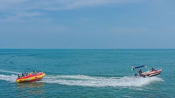 MaxOne Anyer