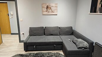 Cozy Southampton Apartment Retreat