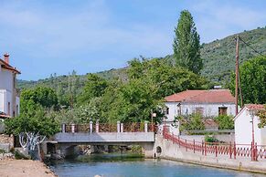 John s House - Chorto Pelion