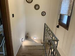 Effie's Maisonette With Detached Studio