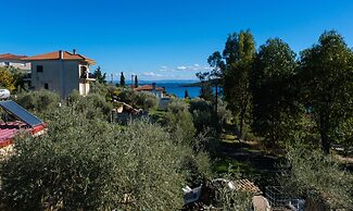 Effie's Maisonette With Detached Studio