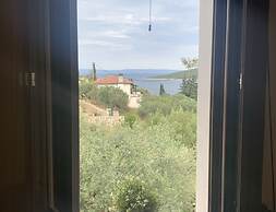 Effie's Maisonette With Detached Studio