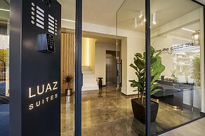 Luaz Suites Volos Center