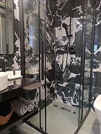 Luaz Suites Volos Center