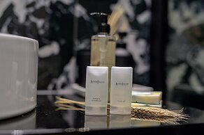 Luaz Suites Volos Center