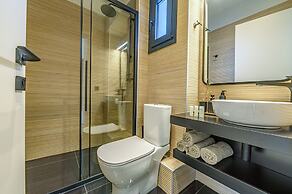 Luaz Suites Volos Center