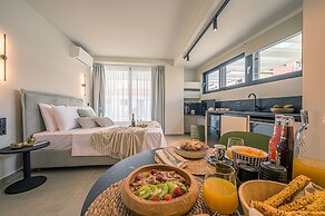 Luaz Suites Volos Center