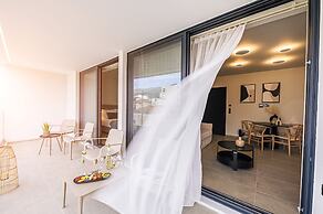 Luaz Suites Volos Center