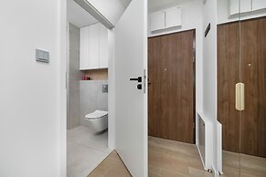 Studio Poniatowskiego With Parking by Renters