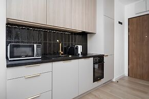 Poniatowskiego Studio by Renters