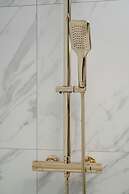 Poniatowskiego Studio by Renters