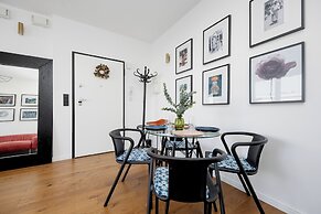 Karlińskiego Apartment Warsaw by Renters