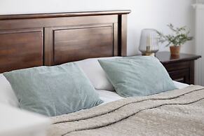 Karlińskiego Apartment Warsaw by Renters