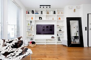 Karlińskiego Apartment Warsaw by Renters