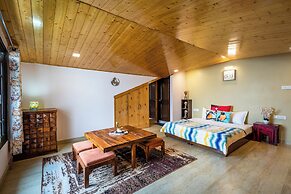 The Sunset Abode Shimla 4BR Valley Views