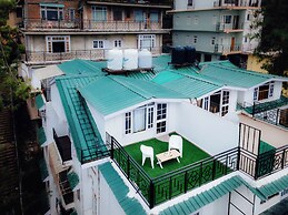 The Sunset Abode Shimla 4BR Valley Views
