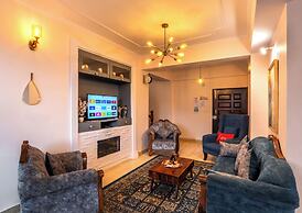 The Sunset Abode Shimla 4BR Valley Views
