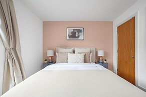 The Canary Wharf Flat