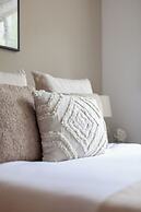 The Canary Wharf Flat