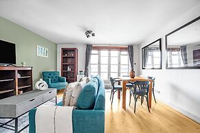 The Canary Wharf Flat