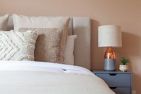 The Canary Wharf Flat