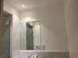 Embassy Gardens Royal Luxury Apartments