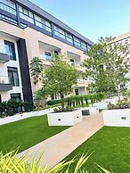 Embassy Gardens Royal Luxury Apartments