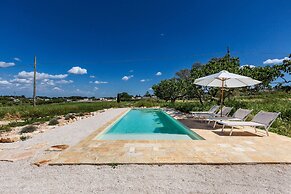 4003 Brunaldi Trulli by Perle di Puglia