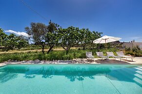 4003 Brunaldi Trulli by Perle di Puglia