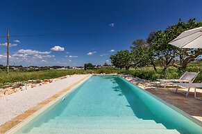 4003 Brunaldi Trulli by Perle di Puglia