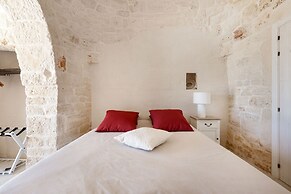 4003 Brunaldi Trulli by Perle di Puglia