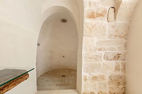 4003 Brunaldi Trulli by Perle di Puglia