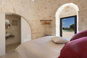 4003 Brunaldi Trulli by Perle di Puglia