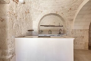 4003 Brunaldi Trulli by Perle di Puglia