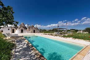 4003 Brunaldi Trulli by Perle di Puglia