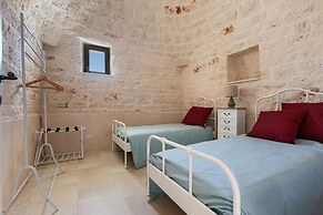 4003 Brunaldi Trulli by Perle di Puglia