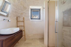 4003 Brunaldi Trulli by Perle di Puglia