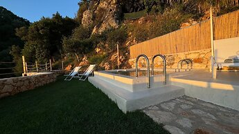Gogna Luxury Domes in Crete
