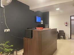 Hotel Golden Plam Tilak Nagar Market