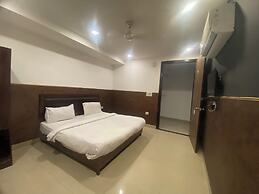 Hotel Golden Plam Tilak Nagar Market