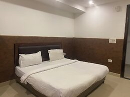 Hotel Golden Plam Tilak Nagar Market