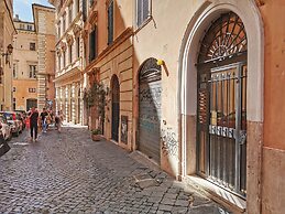 Navona Romantic House