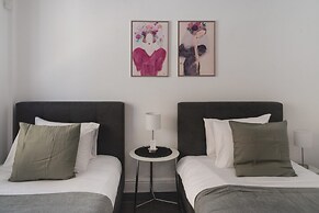 Phaedrus Living Luxury Botanic Residence