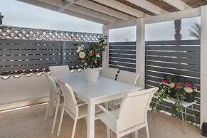 Phaedrus Living Luxury Botanic Residence