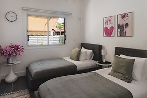 Phaedrus Living Luxury Botanic Residence