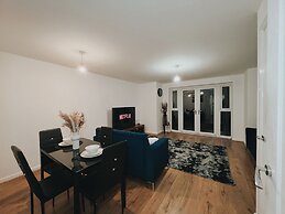 Cozy Windmill House in Smethwick