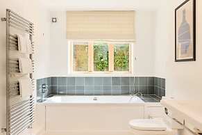 The Putney Wonder - Dazzling 3bdr Flat With Garden
