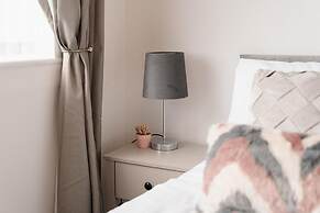 Convenient Wirral Retreat